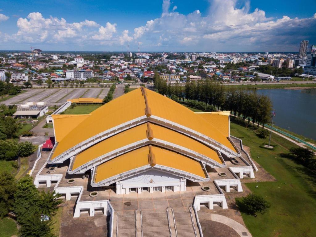 Baanthanthip Khon Kaen Luaran gambar